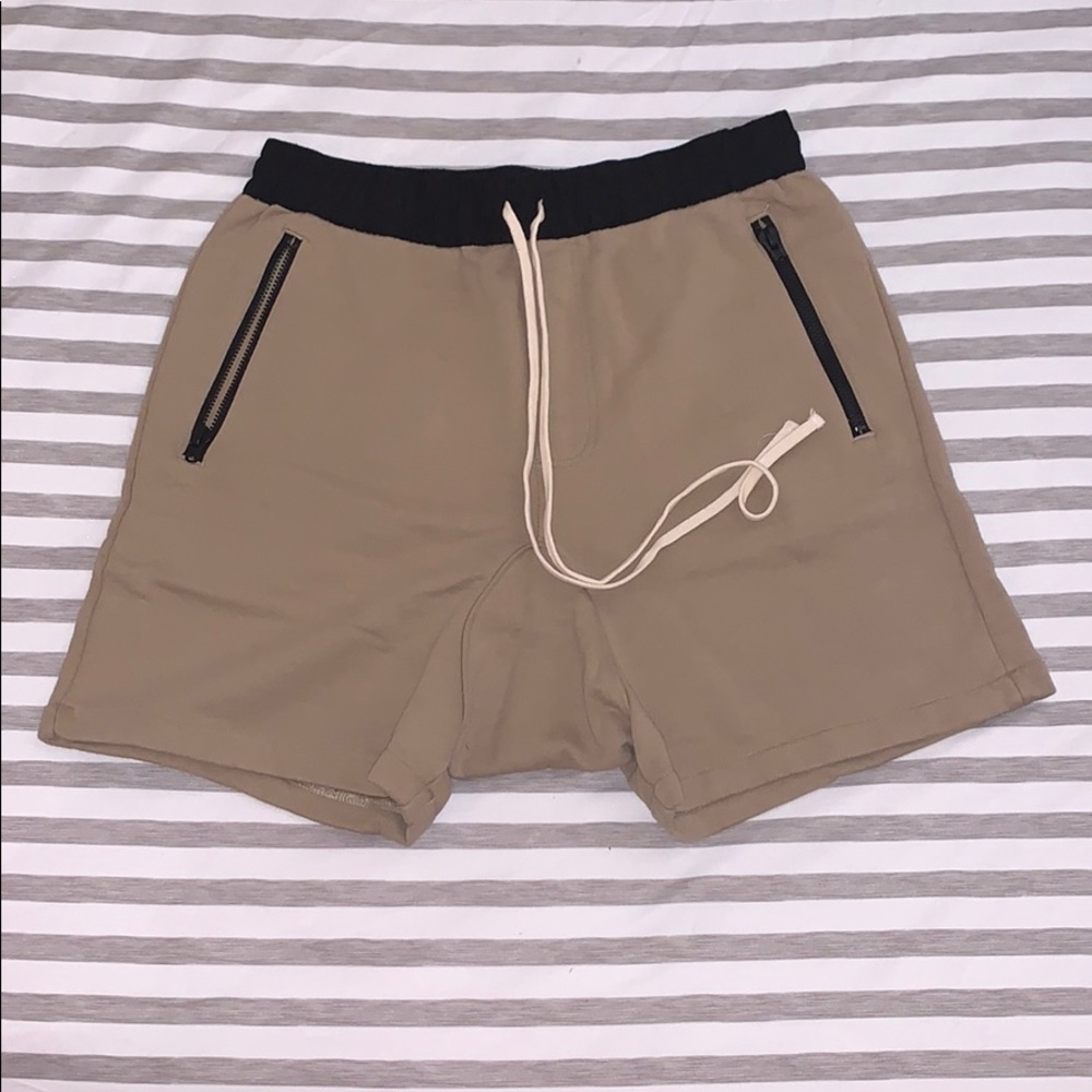 Fear of God Men’s Shorts, Medium